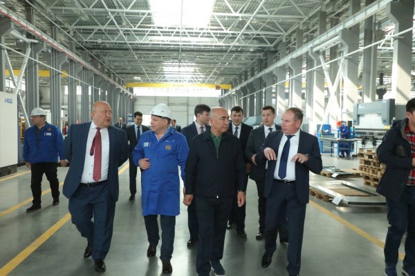 Representatives of the Uzbek authorities were presented with the production sites of the SEZ "Alga"
