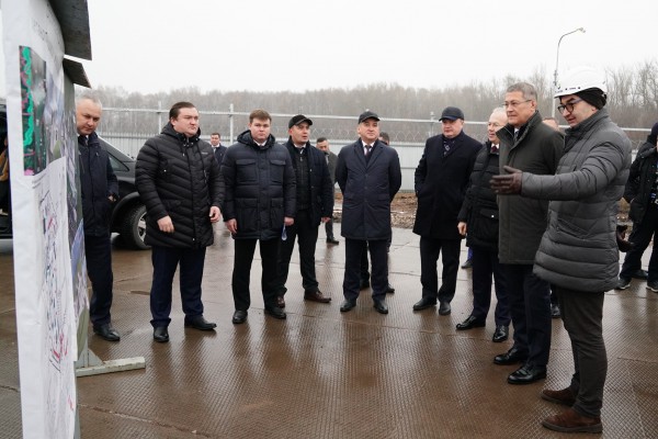 Radiy Khabirov visited construction sites on the territory of the SEZ "Alga"